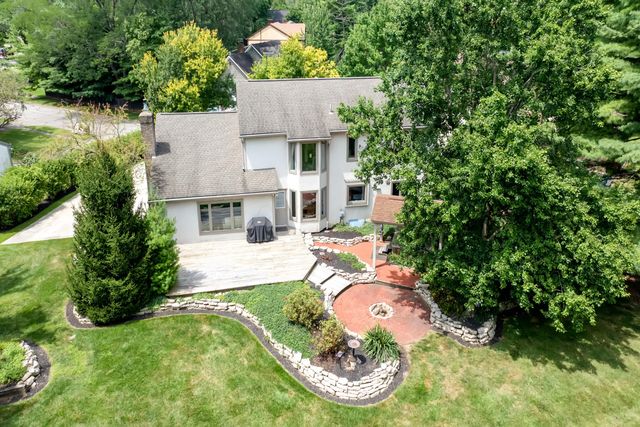 833 Bluffway Drive, Columbus, OH 43235