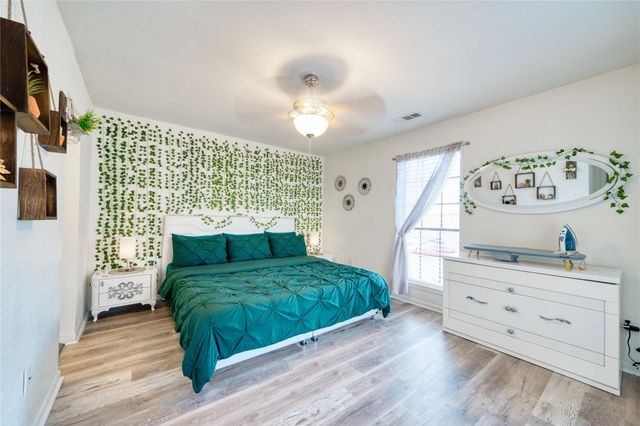 10912 Gulf Freeway 28, Houston, TX 77034