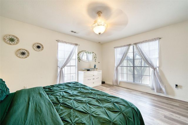 10912 Gulf Freeway 28, Houston, TX 77034