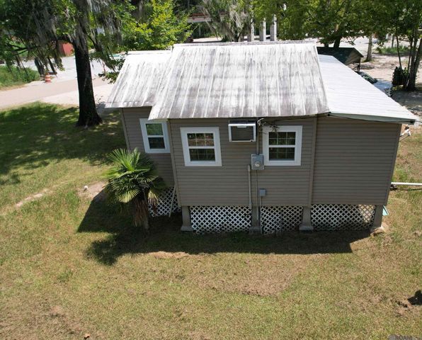 18242 La Trace Rd, French Settlement, LA 70733