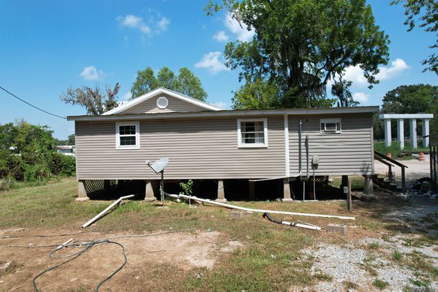 18242 La Trace Rd, French Settlement, LA 70733