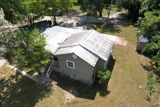 18242 La Trace Rd, French Settlement, LA 70733