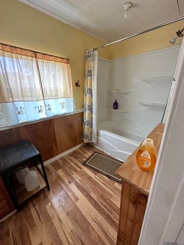 18242 La Trace Rd, French Settlement, LA 70733