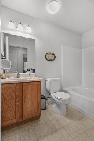 720 Stonebriar Trail, Redding, CA 96003