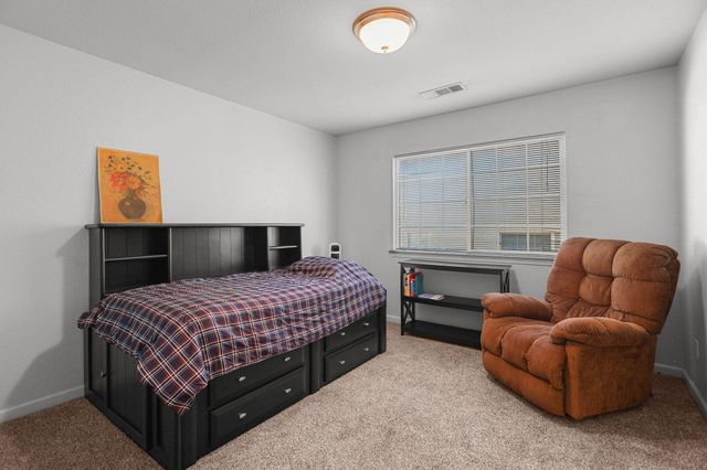 720 Stonebriar Trail, Redding, CA 96003