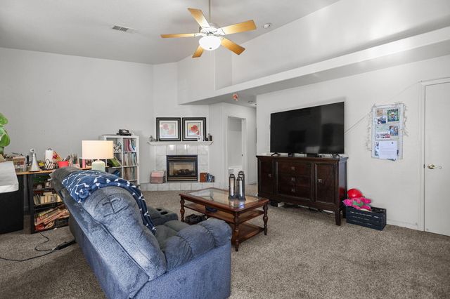 720 Stonebriar Trail, Redding, CA 96003