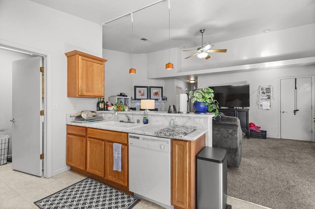 720 Stonebriar Trail, Redding, CA 96003