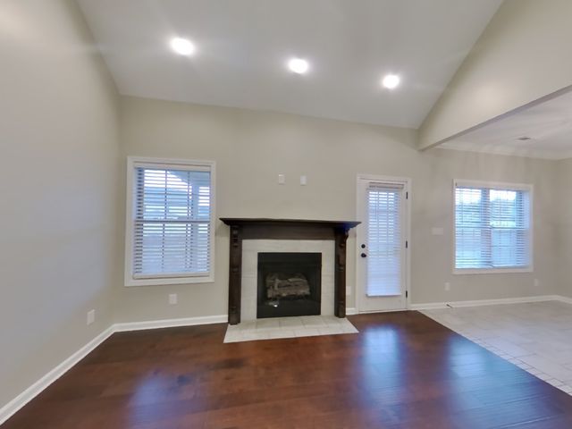 365 Winter Terrace Ln, Clarksville, TN 37040