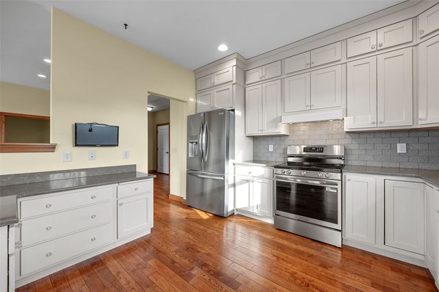 5997 Meadow Grass Circle, Cedar Rapids, IA 52403