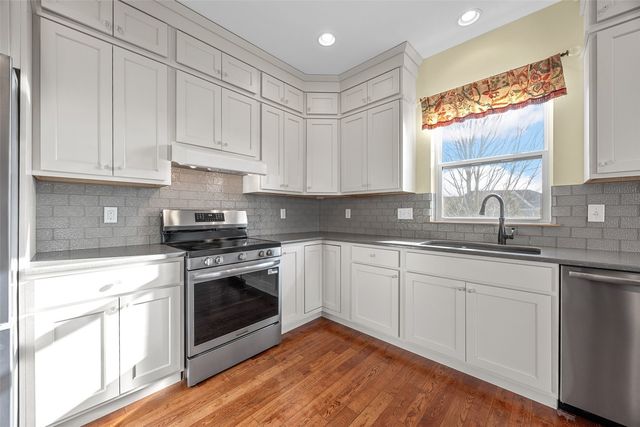 5997 Meadow Grass Circle, Cedar Rapids, IA 52403