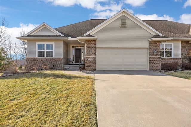 5997 Meadow Grass Circle, Cedar Rapids, IA 52403