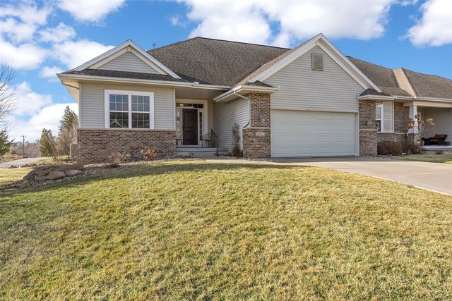 5997 Meadow Grass Circle, Cedar Rapids, IA 52403