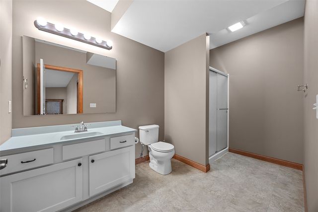 5997 Meadow Grass Circle, Cedar Rapids, IA 52403