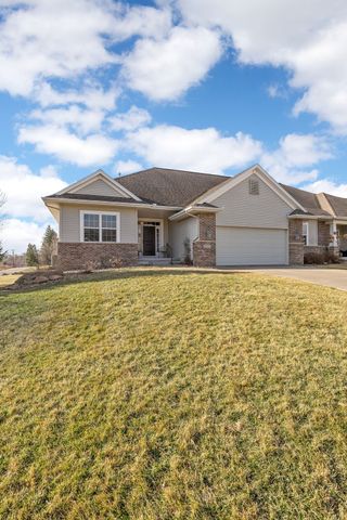 5997 Meadow Grass Circle, Cedar Rapids, IA 52403