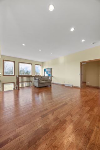 5997 Meadow Grass Circle, Cedar Rapids, IA 52403