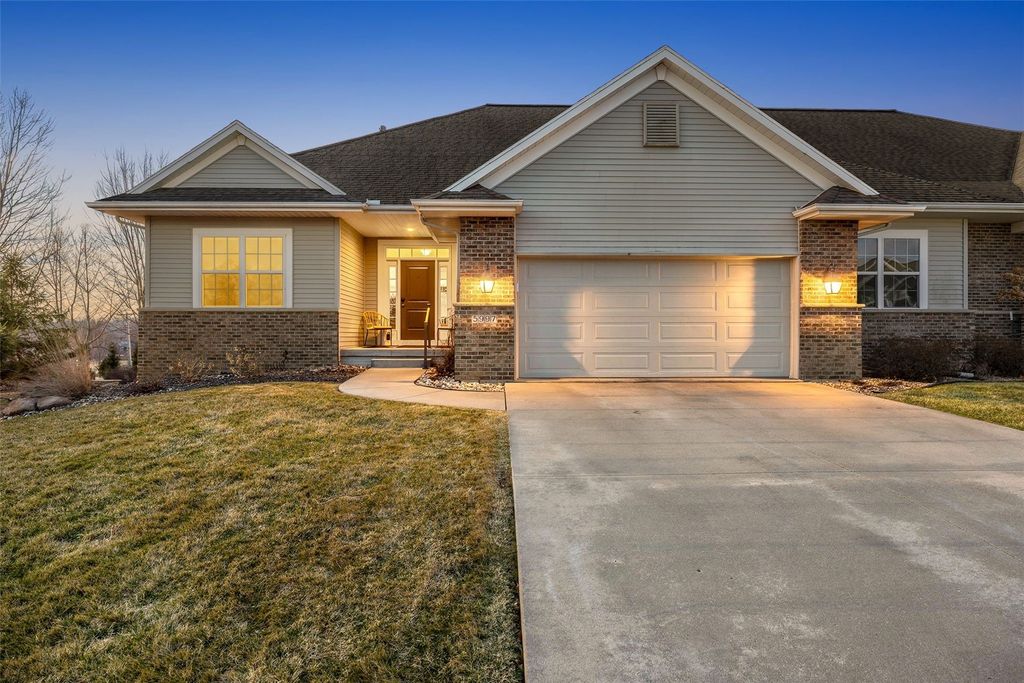 5997 Meadow Grass Circle, Cedar Rapids, IA 52403