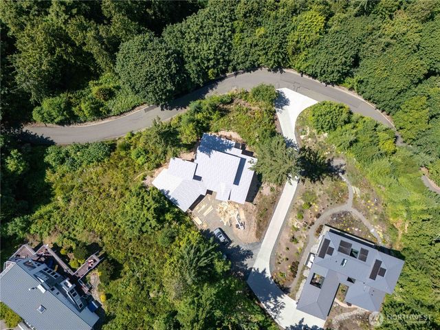 1697 Chuckanut Crest Drive, Bellingham, WA 98229