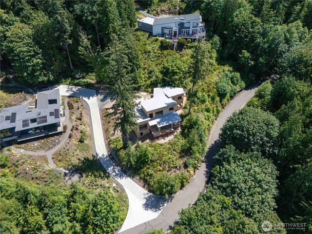 1697 Chuckanut Crest Drive, Bellingham, WA 98229