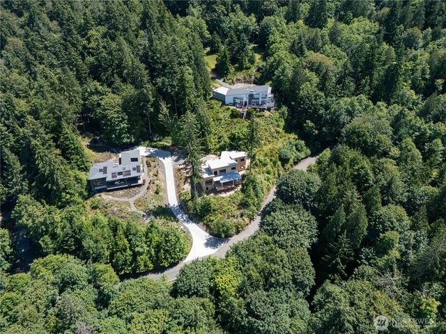 1697 Chuckanut Crest Drive, Bellingham, WA 98229