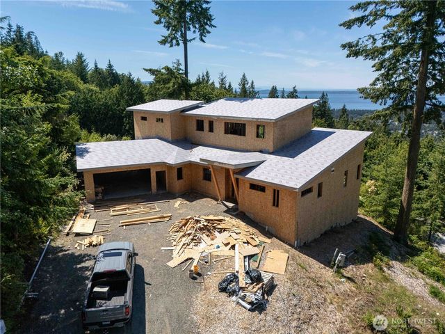 1697 Chuckanut Crest Drive, Bellingham, WA 98229