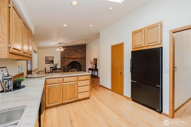 1724 NW Palmer Lane, Bremerton, WA 98311