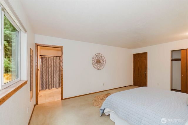 1724 NW Palmer Lane, Bremerton, WA 98311