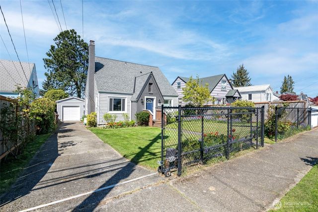 4826 A Street, Tacoma, WA 98408