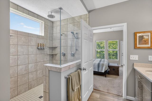 4994 Shadow Hawk Drive, Green Twp, OH 45247