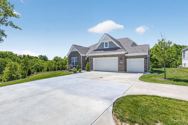 4994 Shadow Hawk Drive, Green Twp, OH 45247