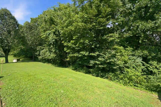 161 E Harbor, Hendersonville, TN 37075