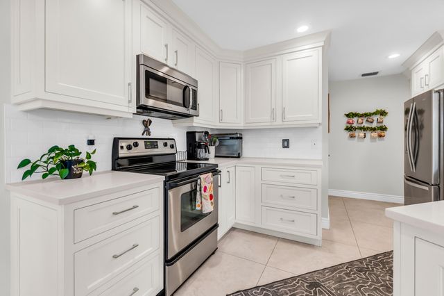 23486 Torre Circle, Boca Raton, FL 33433