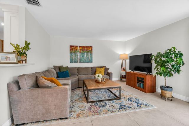 23486 Torre Circle, Boca Raton, FL 33433