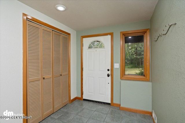 5625 E Rosebud Court, Wasilla, AK 99654