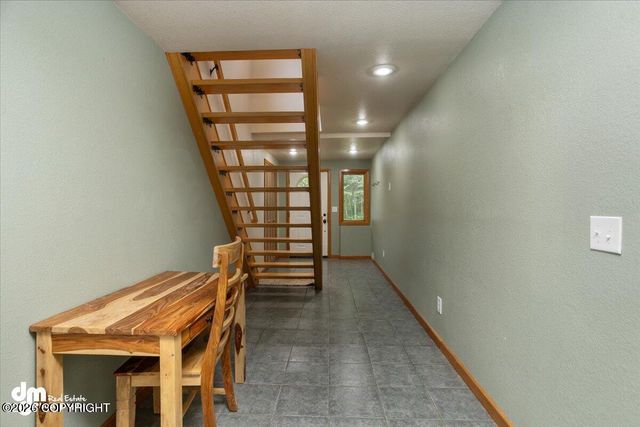 5625 E Rosebud Court, Wasilla, AK 99654