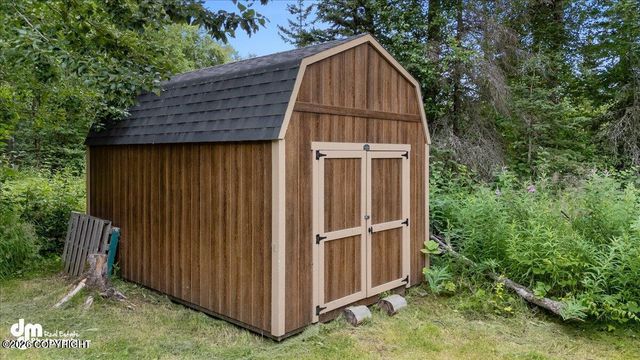 5625 E Rosebud Court, Wasilla, AK 99654