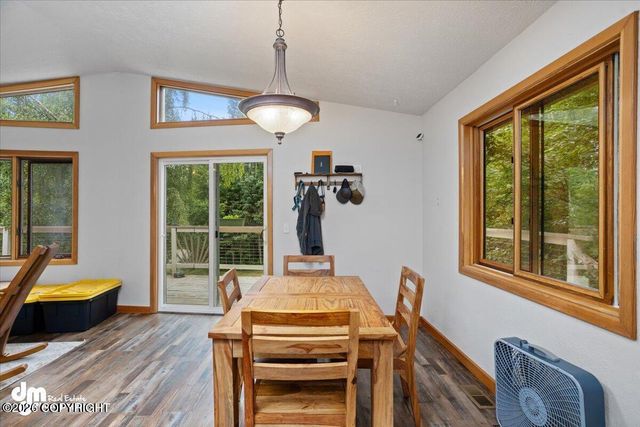 5625 E Rosebud Court, Wasilla, AK 99654