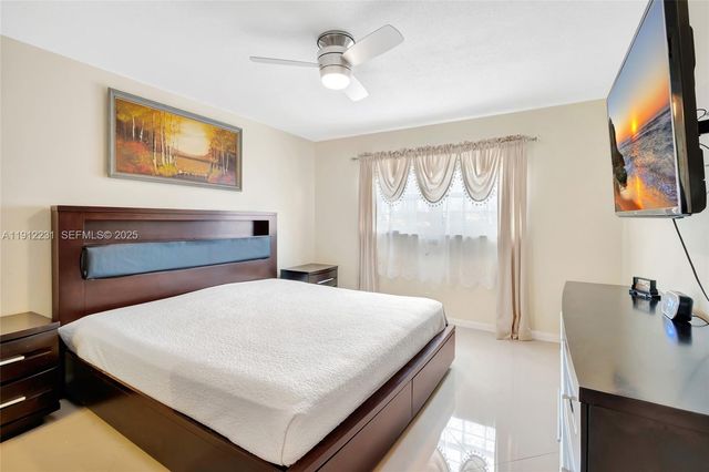1943 Monroe Street 310D, Hollywood, FL 33020