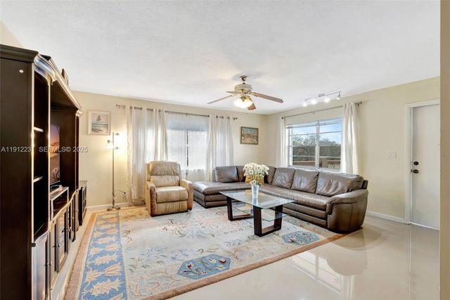 1943 Monroe Street 310D, Hollywood, FL 33020