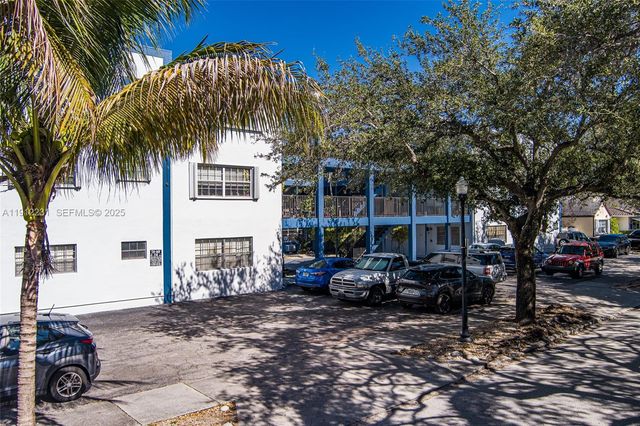 1943 Monroe Street 310D, Hollywood, FL 33020
