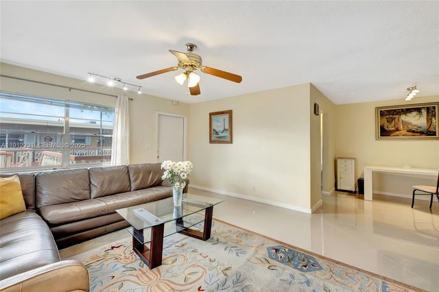1943 Monroe Street 310D, Hollywood, FL 33020