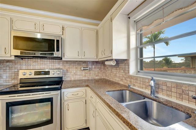 1943 Monroe Street 310D, Hollywood, FL 33020
