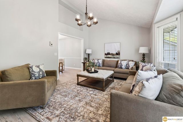 16915 Patterson Drive, Omaha, NE 68135