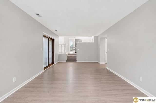 16915 Patterson Drive, Omaha, NE 68135