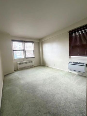 138-10 Franklin Avenue 6K, Flushing, NY 11355