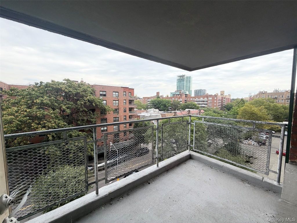 138-10 Franklin Avenue 6K, Flushing, NY 11355 — photo 2