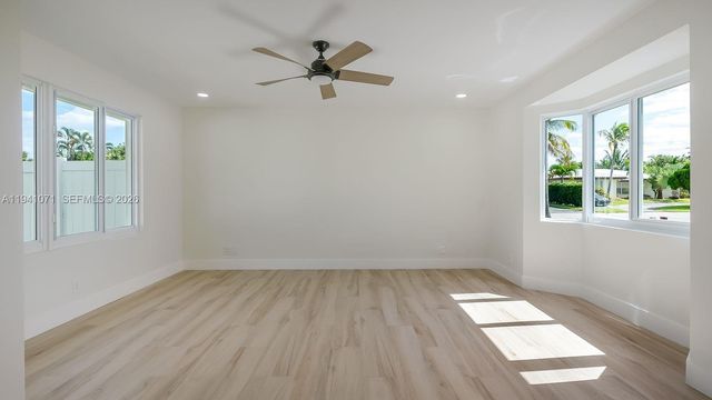 5713 NE 17th Ter, Fort Lauderdale, FL 33334