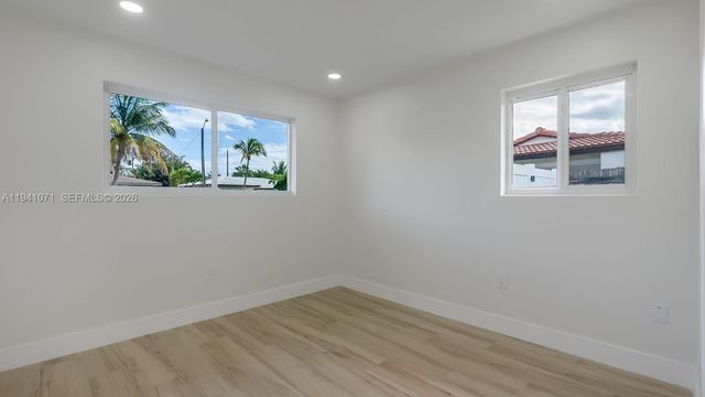5713 NE 17th Ter, Fort Lauderdale, FL 33334