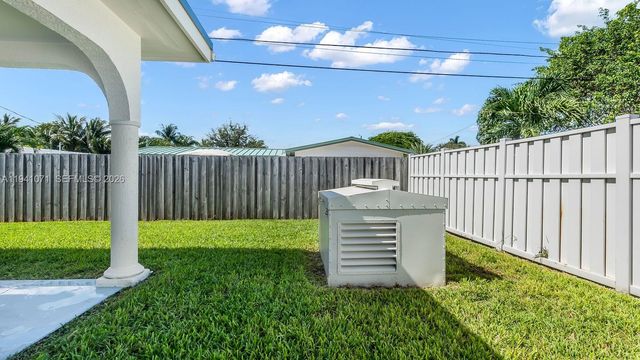 5713 NE 17th Ter, Fort Lauderdale, FL 33334