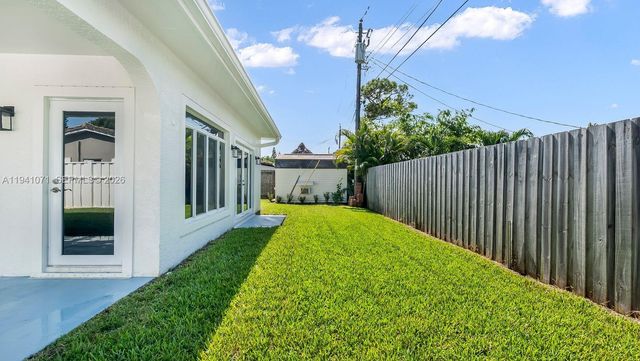 5713 NE 17th Ter, Fort Lauderdale, FL 33334