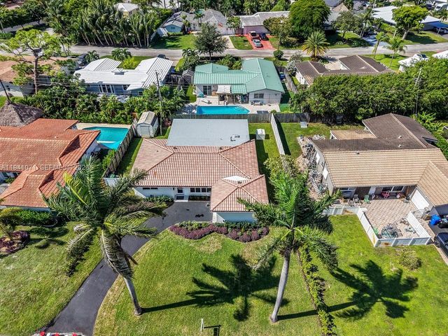 5713 NE 17th Ter, Fort Lauderdale, FL 33334